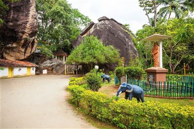 Aluvihara Felsen Tempel